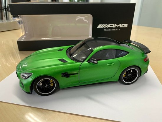 MERCEDES BENZ - GT-R AMG V8 BITURBO (C190) - 2019
